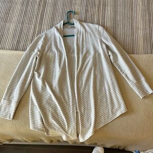 Chico's Gray and White Sweater